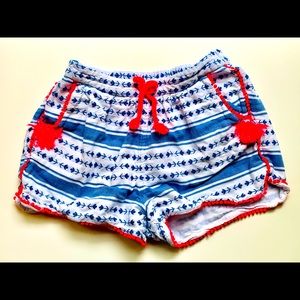 Mini Boden shorts with pockets.